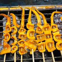 เนื้อ+หนวดหมึกอาเจน