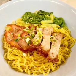 บะหมี่หมูแดง+หมูกรอบ