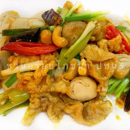 D ไก่ผัดเม็ดมะม่วง