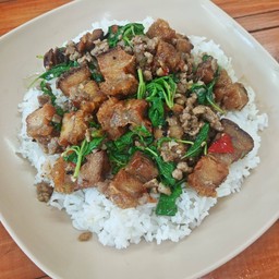 กระเพราหมูกรอบ+หมูสับสูตรลับ