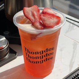 Strawberry iced tea - ชาสตอเบอร์รี่