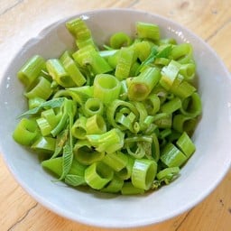 ผักบุ้งลวก