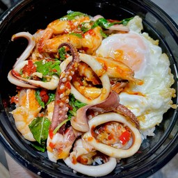 ข้าวกะเพราทะเล