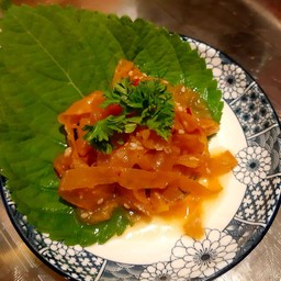 ยำแมงกะพรุนน้ำมันงา