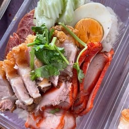 เจ๊ติ๋วข้าวหมูกรอบ-หมูแดง ก๋วยเตี๋ยว