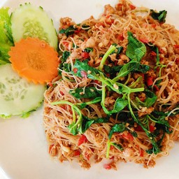 หมี่กะเพรา