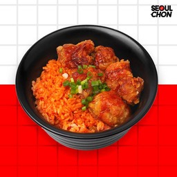 ข้าวผัดกิมจิไก่ทอด  รสเผ็ด