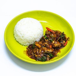 ข้าวราดกะเพราปลากระป๋อง