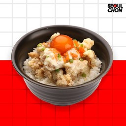 ข้าวไก่ทอดราดซอสเลม่อน + ไข่ดองซีอิ๊ว