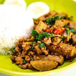 แซ่บx2 ข้าวกะเพราแซ่บหมูสับ &หมูยอ