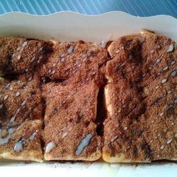 ขนมปังปิ้ง โอวัลติน + นม