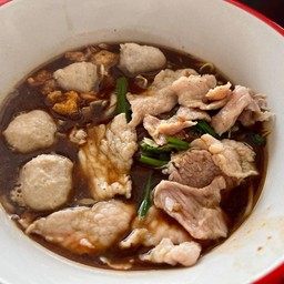 เกาเหลาหมูพิเศษ