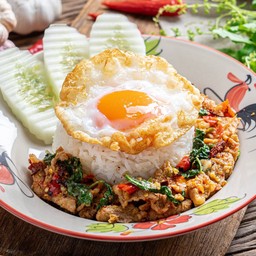 กะเพราหมูนุ่ม