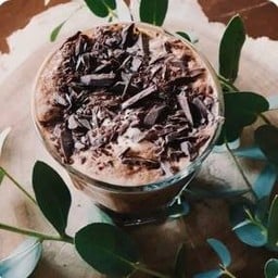 ใจบุญ เทนเดอร์ (ลาเต้ร้อน+ช็อกโกแลต)