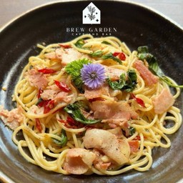 สปาเก็ตตี้เบค่อนพริกแห้ง Spaghtti With Dried Chili And Crispy Bacon