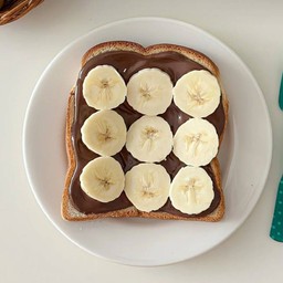 ขนมปังปิ้งเนย  Nutella กล้วย