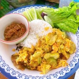 ข้าวมะเขือยาวชุบไข่ทอด+น้ำพริกกะปิ