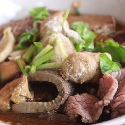 ก๋วยเตี๋ยวเนื้อสด