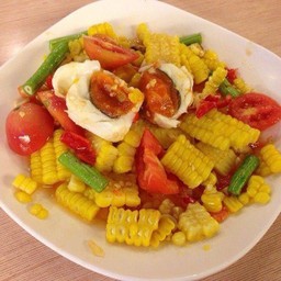 ตำข้าวโพดไข่เค็ม