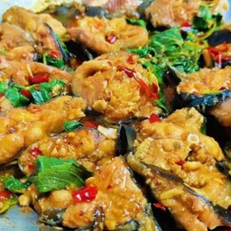 ผัดเผ็ดปลาดุก