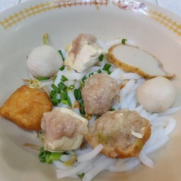 ก๋วยเตี๋ยว เกี้ยมอี๋ (แห้ง)