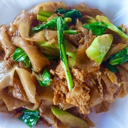 ผัดซีอิ้วเส้นใหญ่