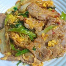 สุกี้แห้งหมูชิ้น