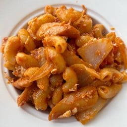 มักกะโรนีไส้กรอก