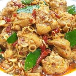 ข้าวไก่ผัดตะไคร้