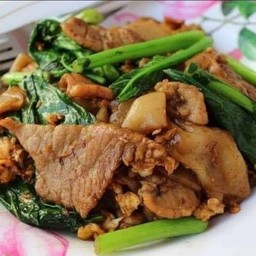 ผัดซีอิ๊วหมูเส้นใหญ่(10ชุด)