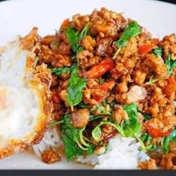 กระเพราแซ่บนรกแตก 1