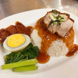 ข้าวหมูกรอบ