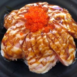 ข้าวหน้าแซลมอนเบิร์น