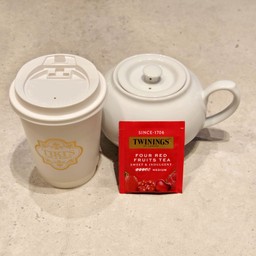 Four Red Fruit Tea.