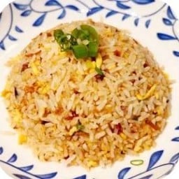 ข้าวผัดซอสXO