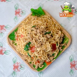 มาม่าผัดกระเพรา