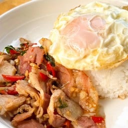 เบคอนคั่วเกลือ