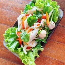 F3  ยำลูกชิ้นปลา