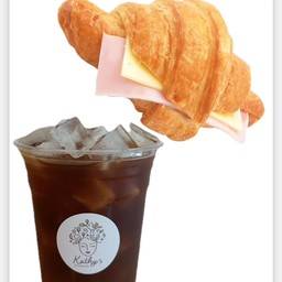 เซ็ท จับคู่ อเมริกาโน่กับครัวซองแฮมชีส