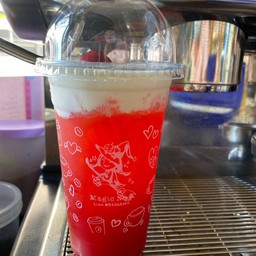 ชาสตรอเบอร์รี่ครีมชีส