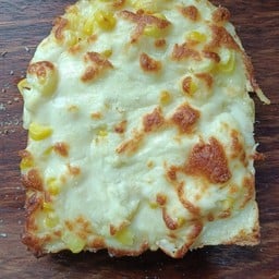 หนมปังโทสต์ข้าวโพด