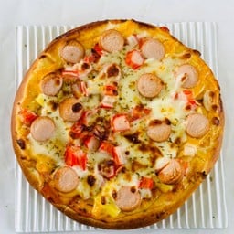 พิซซ่าปูอัดไส้กรอก