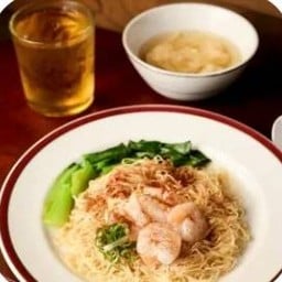 บะหมี่แห้งฮ่องกงกุ้งไข่กุ้งแห้ง เสิร์ฟคู่เกี๊ยวกุ้งน้ำฮ่องกง