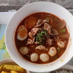 หมูตุ๋นต้มยำพิเศษ