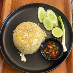 ข้าวผัดปู