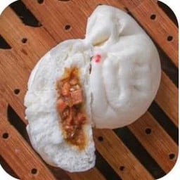 ซาลาเปาหมูแดง