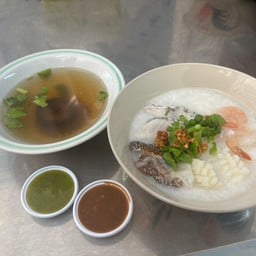 เจ๊สุข้าวต้มแห้ง