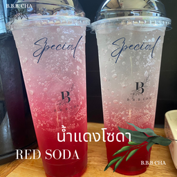 น้ำแดงโซดา