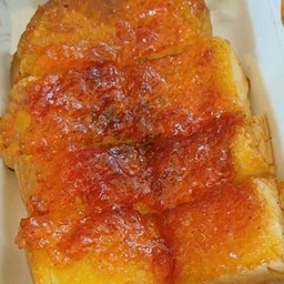 ขนมปังปิ้ง เนยสดแยมสตอเบอรี่ (2แผ่น)