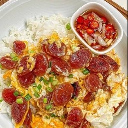 ข้าวไข่เจียว กุนเชียง